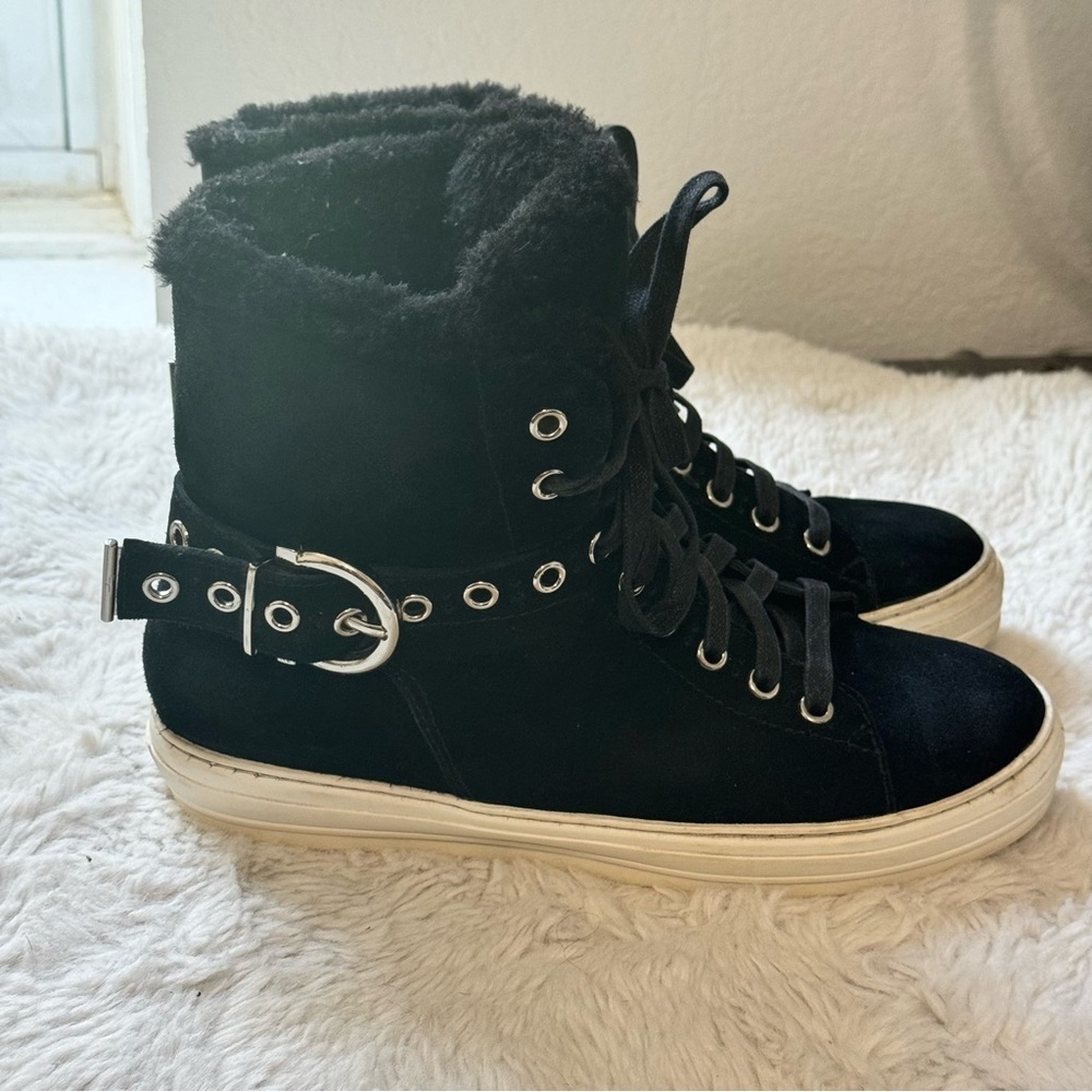 Salvatore Ferragamo Sherpa lined high top sneakers size 9 women’s